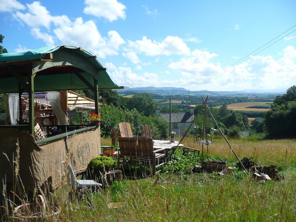New Inn Brilley Whitney Zewnętrze zdjęcie